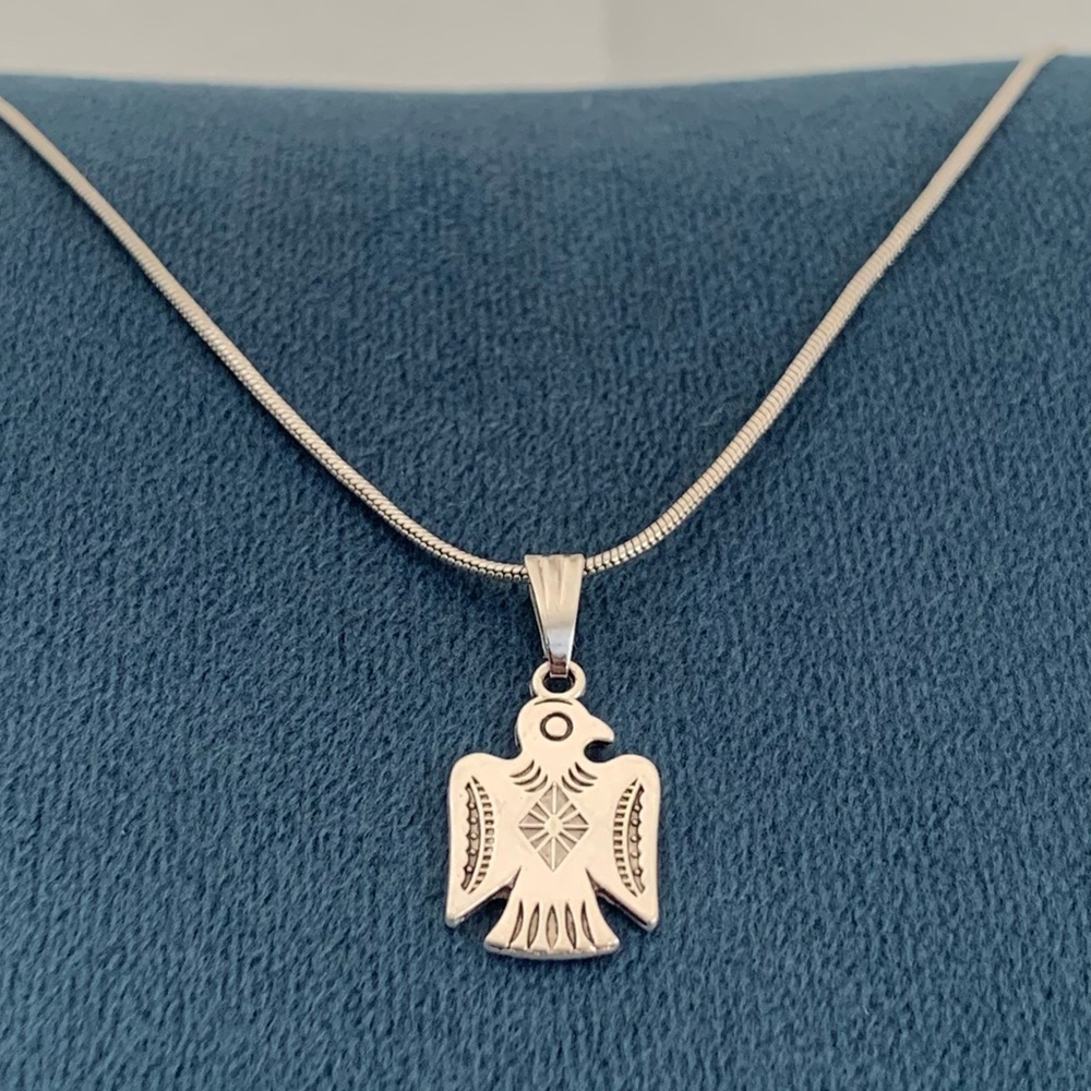 • NEW! Dainty Thunderbird Choker • - Picture 2 of 12
